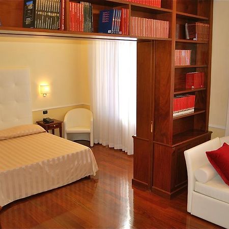 Luxury Ludovisi Rooms Roma Exterior foto
