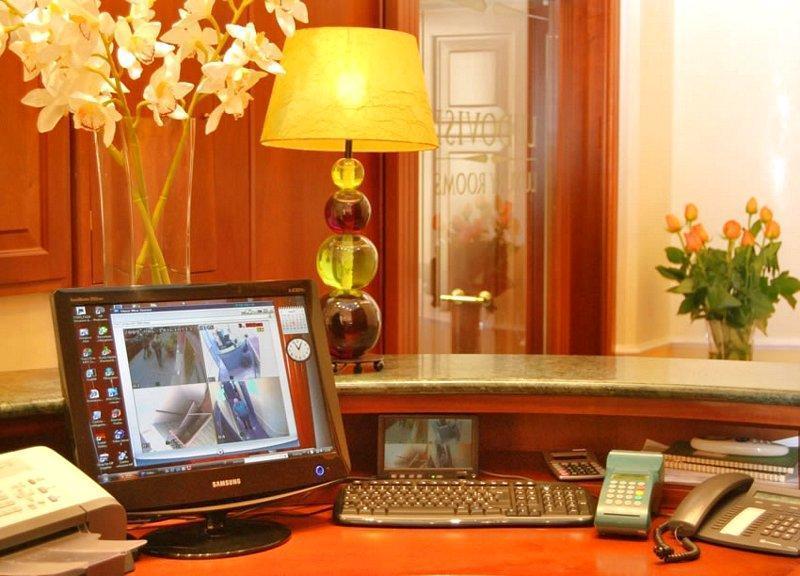 Luxury Ludovisi Rooms Roma Exterior foto